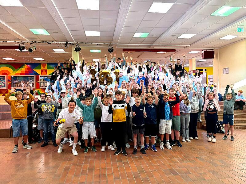 Am Montag wurde die freudige Nachricht &uuml;berbracht: Die Staatliche Realschule in Neustadt bei Coburg hat ein Schulhofkonzert gewonnen.