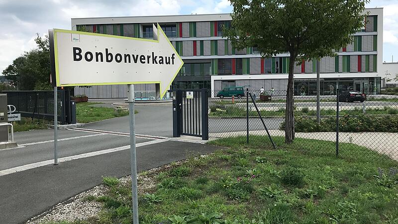 Die Firma Dr. C. Soldan stellt in Adelsdorf Husten-, Kr&auml;uter- und Honigbonbons her und f&uuml;hlt sich durch ein geplantes Gesetz in Bedr&auml;ngnis gebracht.