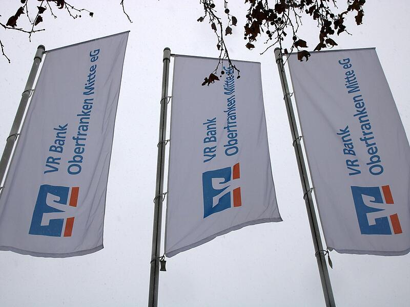 Die VR-Bank Oberfranken Mitte ist jetzt erfolgreich mit der Raiffeisenbank Thurnauer Land fusioniert.