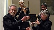 Erstmals leitete Martin Brahm das Weihnachtskonzert mit dem Collegium musicum in der Coburger Morizkirche. An der Oboe: Danielle Maheux