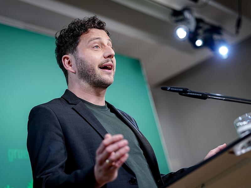 Gremiensitzungen und Statements der Bundesparteien