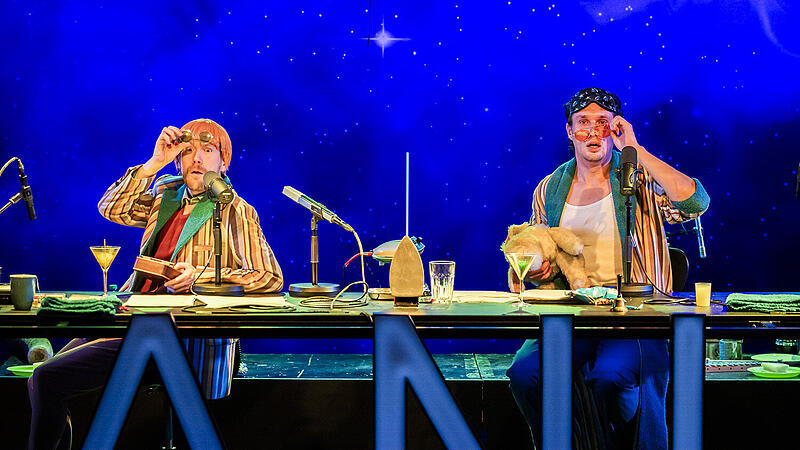 Live- Hörspiel Per Anhalter durch die Galaxis Live- Hörspiel Per Anhalter durch die Galaxis