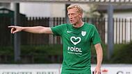 Da geht’s lang: Benedikt Pfeiffer, der Spielertrainer des TSV Neukenroth II