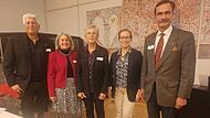 Sie wollen den Wandel in der Kirche mitgestalten. Im Bild von links: Horst Moser, Vera Schüler-Reiß, Regionalbischöfin Berthild Sachs, Dekane Ulrike Schorn und Markus Müller.