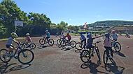 Beim Schulfahrradtag trainierten die Grundschulkinder an verschiedenen Stationen den sicheren Umgang mit dem Fahrrad.