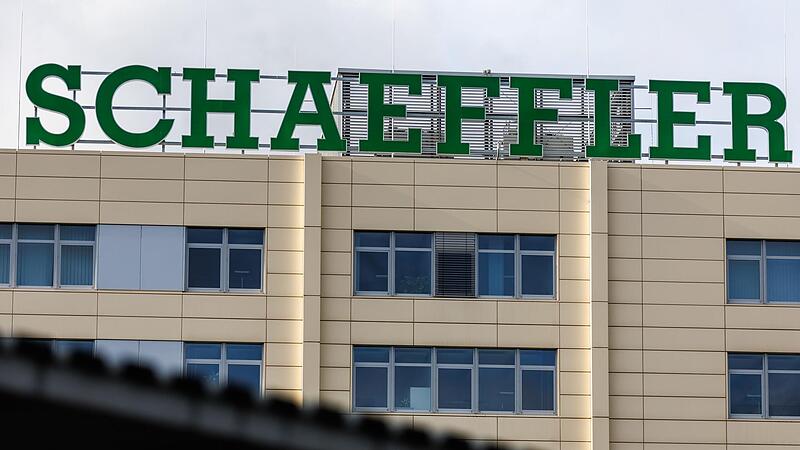 Es ist das zweite Stellenabbauprogramm der Firma Schaeffler innerhalb weniger Jahre. Den Mitarbeitern und der IG-Metall ist das zuviel.