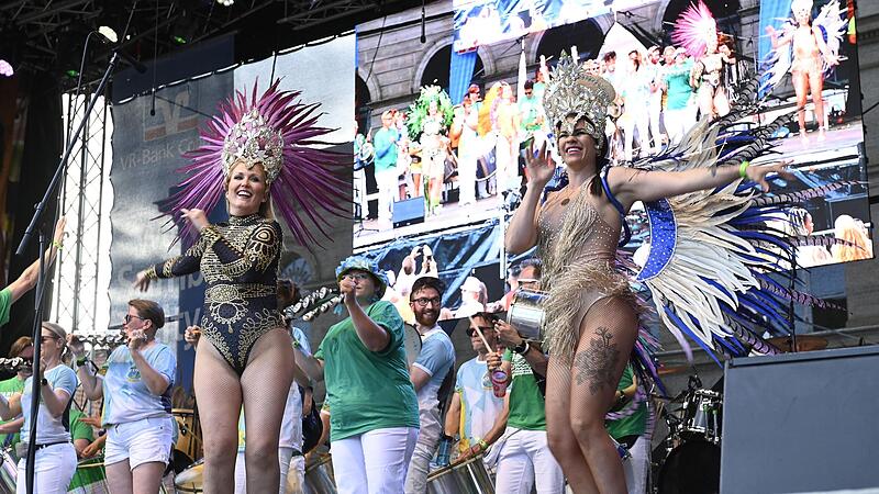 Fulminanter Auftakt: Das 29. Samba-Festival hat am Freitag begonnen. Fulminanter Auftakt: Das 29. Samba-Festival hat am Freitag begonnen.