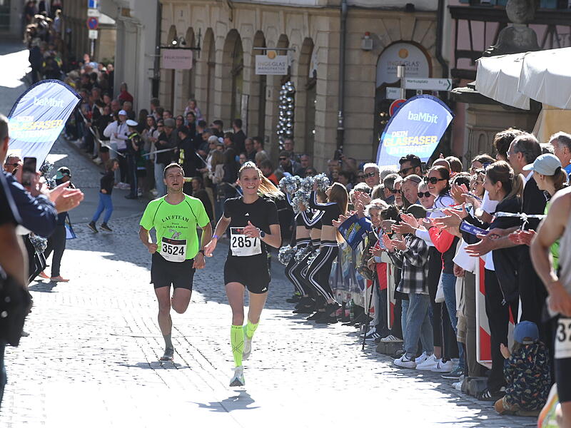Weltkulturerbelauf 2025: Rund 3700 Athletinnen und Athleten nahmen de Halbmarathon, den Sparkassen-Lauf, in Angriff.