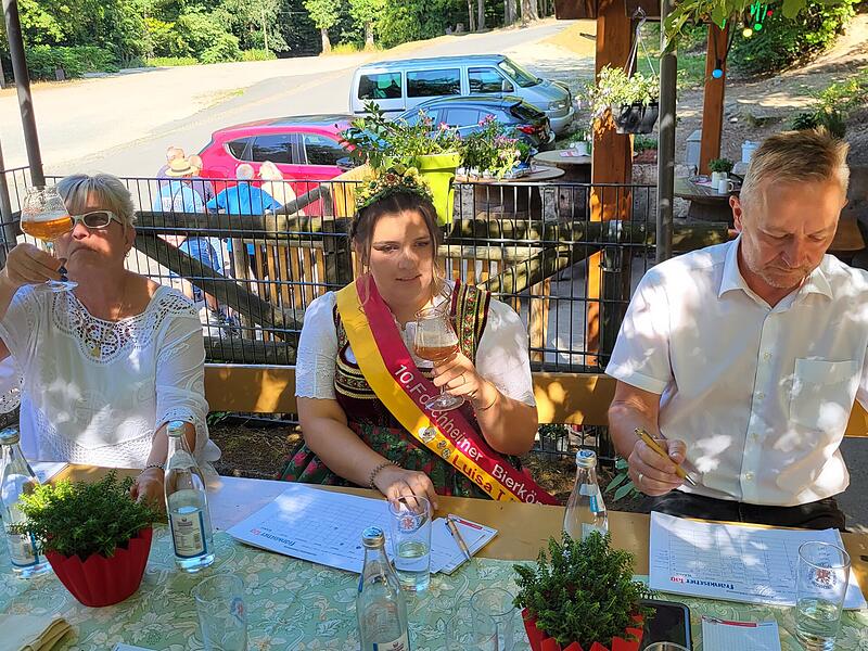 Bierprobe Annafest 2023Bierprobe Annafest 2023 Welches Bier schmeckt am besten? Keine leichte Entscheidung.