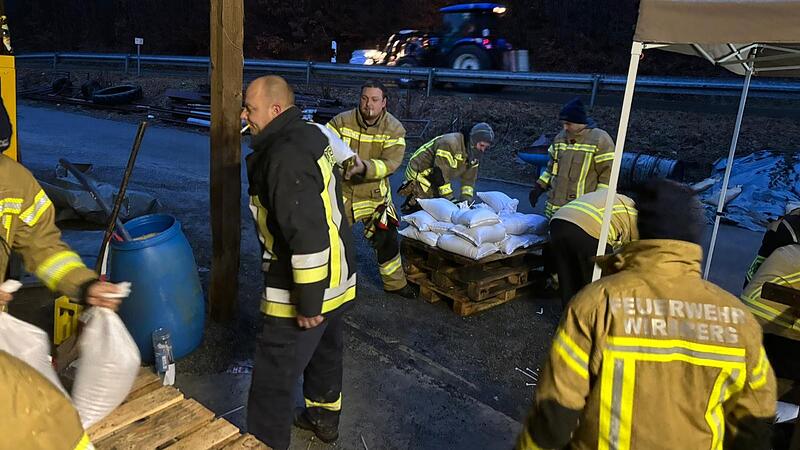 Kampf gegen Hochwasser in Wirsberg