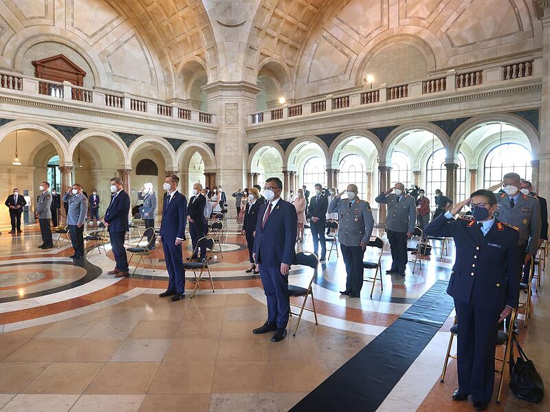 Ehrenzeichen f&uuml;r Auslandseins&auml;tze bayerischer Soldaten