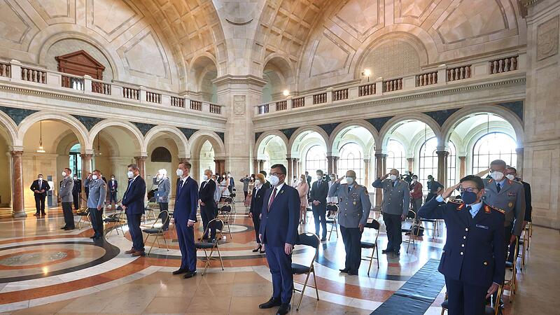 Ehrenzeichen f&uuml;r Auslandseins&auml;tze bayerischer Soldaten