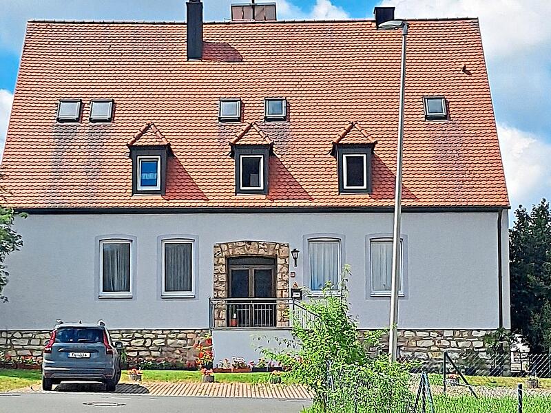 Was wird aus dem alten Schulhaus in Mittelehrenbach? Was wird aus dem alten Schulhaus in Mittelehrenbach?