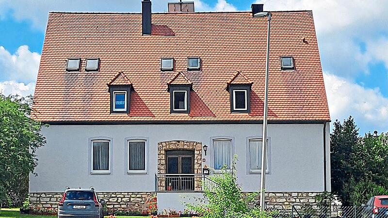 Was wird aus dem alten Schulhaus in Mittelehrenbach? Was wird aus dem alten Schulhaus in Mittelehrenbach?