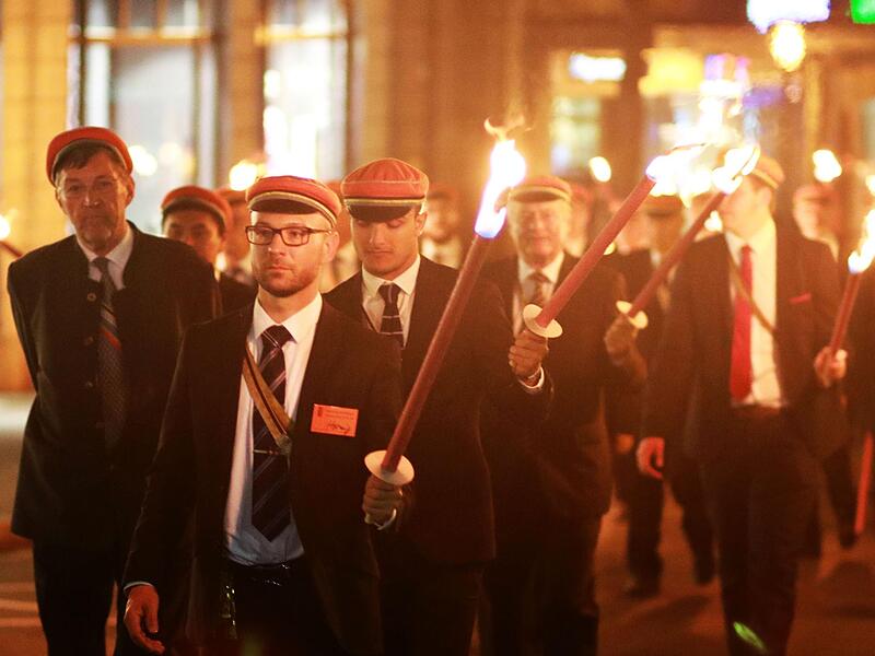 Fackelzug beim Pfingstkongress des Coburger Convents