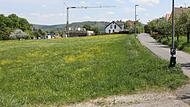 Reuth; Grundstück zur Bebauung einer Kita; Foto: Barbara HerbstForchheim & Fränkische Schweiz Reuth; Grundstück zur Bebauung einer Kita; Foto: Barbara HerbstForchheim & Fränkische Schweiz