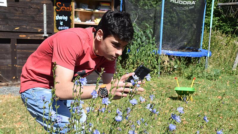 Berufssch&uuml;ler Idris Amkov ist bei der Projektwoche mit Feuereifer dabei.