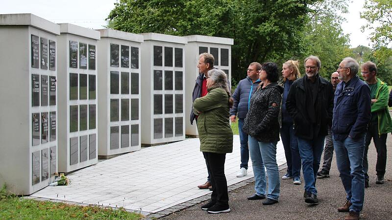 Die städtischen Friedhöfe in Etzelskirchen und Höchstadt standen im Mittelpunkt der jüngsten Bauausschusssitzung. Die städtischen Friedhöfe in Etzelskirchen und Höchstadt standen im Mittelpunkt der jüngsten Bauausschusssitzung.