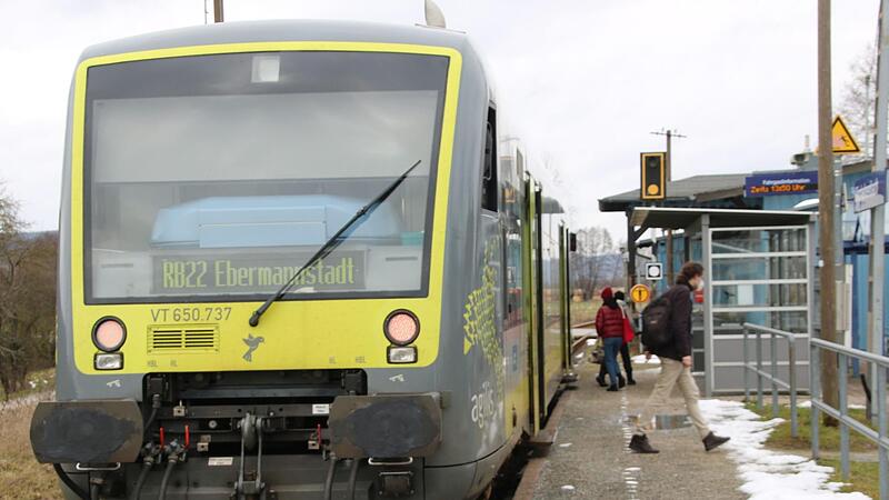 Wo heute Agilis-Dieselz&uuml;ge im &ouml;ffentlichen Personennahverkehr zwischen Forchheim und Ebermannstadt verkehren, ist eine Studie f&uuml;r digitalen Schienenverkehr geplant.Forchheim & Fr&auml;nkische Schweiz
