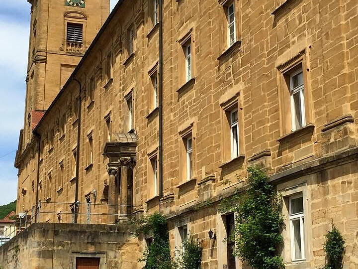 Auf dem Areal des Benediktinerklosters in Wei&szlig;enohe soll die Chorakademie in Wei&szlig;enohe entstehen.