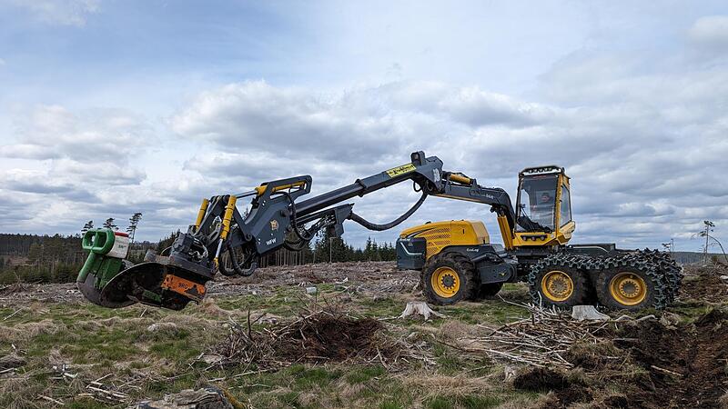 Mit dem Aufsatz wird der Harvester sozusagen zum „Seeder“. Mit dem Aufsatz wird der Harvester sozusagen zum „Seeder“.
