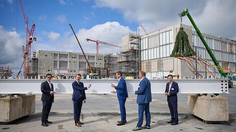 ESMC feiert Richtfest f&uuml;r neue Dresdner Mikrochip-Fabrik