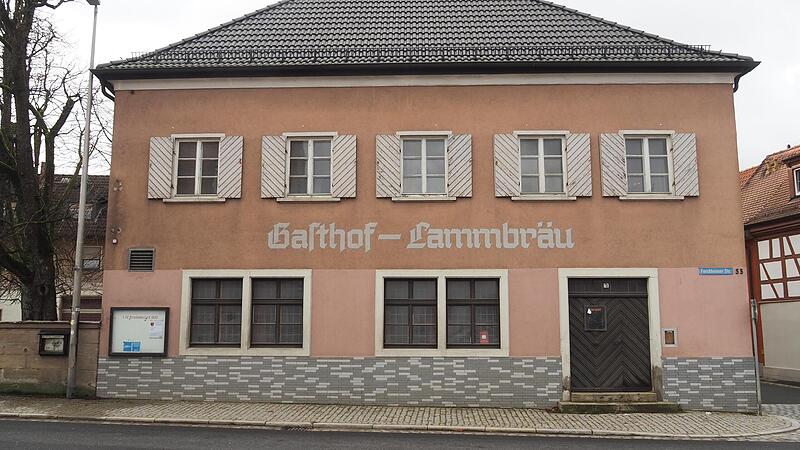 Mit der Sanierung des ehemaligen Lammbräu soll die Ortsmitte von Strullendorf neu belebt werden. Mit der Sanierung des ehemaligen Lammbräu soll die Ortsmitte von Strullendorf neu belebt werden.