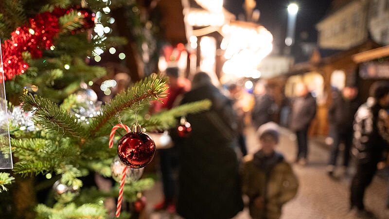 Auch ohne Schnee lockten viele Weihnachtsmärkte in der Region Bamberg am 1. Advent zahlreiche Besucherinnen und Besucher.