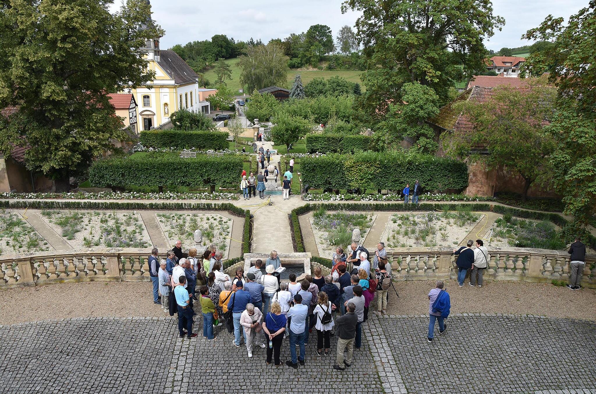 Schlosspark Oberschwappach ffnet Einsichten Impressionen Von Der schlosspark-oberschwappach-ffnet-einsichten-impressionen-von-der