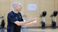 Hat in den nächsten Wochen jede Menge Arbeit vor sich, ein schlagkräftiges Team zu bauen: Bambergs Trainer Oren Amiel.