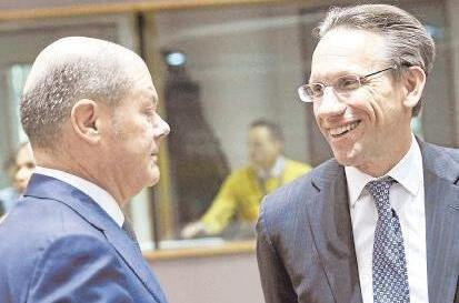 Kanzler Olaf Scholz und sein neuer Finanzminister Jörg Kukies