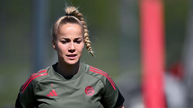 Giulia Gwinn Giulia Gwinn