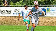 Alexander Streng (vorne) fährt mit dem FC Neuenmarkt zum punktgleichen FC Creußen. Alexander Streng (vorne) fährt mit dem FC Neuenmarkt zum punktgleichen FC Creußen.
