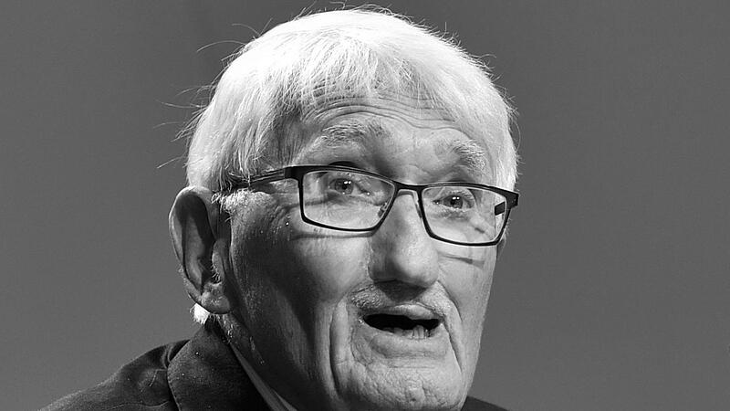 Jürgen Habermas Jürgen Habermas