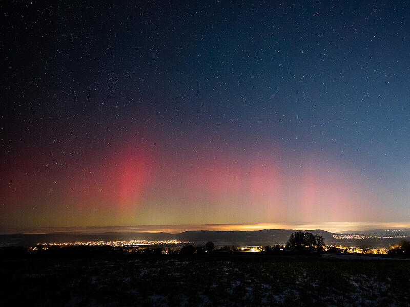 Dieses Farbspektakel war in der Nacht zum Sonntag &uuml;ber Bamberg zu sehen.