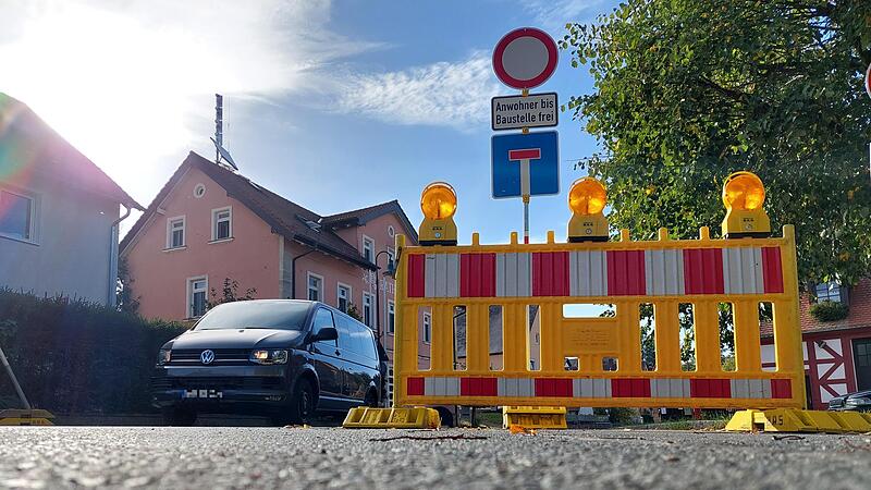 Auf den Straßen im Landkreis wird kräftig gebaggert, verlegt und geteert. Das führt mitunter zu Konflikten – wie das Beispiel Wiesenthau zeigt.Forchheim & Fränkische Schweiz