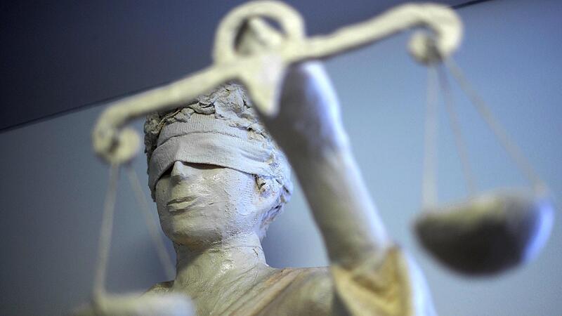 Zu acht Monaten Haft bei dreij&auml;hriger Bew&auml;hrungszeit sowie 100 gemeinn&uuml;tzigen Arbeitsstunden wurde der Angeklagte vom Amtsgericht Lichtenfels verurteilt.