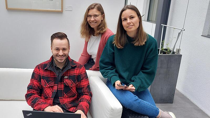 Magdalena Nun (rechts), Katharina M&ouml;bius und Moritz Eisentr&auml;ger z&auml;hlen zur Generation Z, die kurz vorm Berufseinstieg stehen.