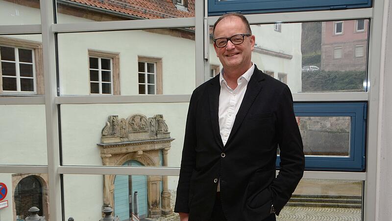 Dekan Friedrich Hohenberger blickt auf die Zukunft der Kirchenorganisation in Franken.