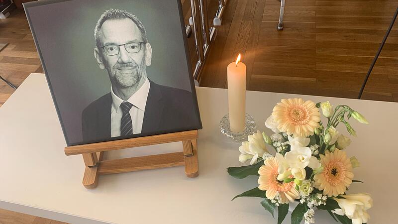 In der Stadtratssitzung am Donnerstag wurde noch einmal an Thomas Nowak erinnert.