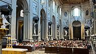 Vesper in der Lateran-Basilika Vesper in der Lateran-Basilika