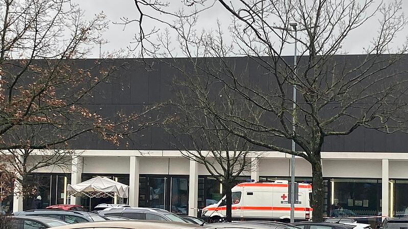 Ein gut besuchtes türkisches Fußballturnier in der Graf-Stauffenberg-Halle in Bamberg hat ein Nachspiel: Hat die Stadt ohne Prüfung eine Veranstaltung von türkischen Rechtsradikalen genehmigt?