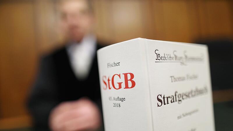 Mit einem &uuml;berraschenden Freispruch endete das Verfahren gegen einen 35 Jahre alten Mann aus dem Landkreis Bad Kissingen, der sich vor der 1. Gro&szlig;en Strafkammer am Landgericht Schweinfurt verantworten musste.