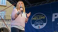 Giorgia Meloni, Chefin der größten Rechtspartei Fratelli d'Italia und Favoritin auf den Job als Ministerpräsidentin, hält eine Rede während einer Veranstaltung vor den Parlamentswahlen am 25. September.