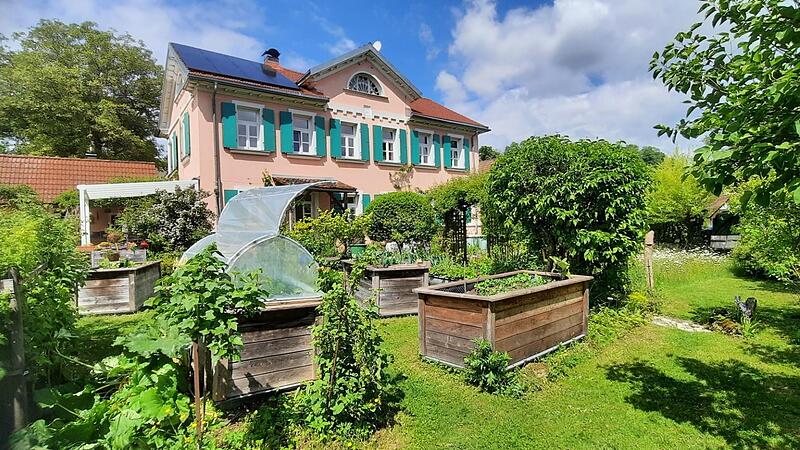 Der Naturschutzpreis prämiert beeindruckende Garten-Geschichten, die zeigen, wie aus Ideen und einem „grünen Daumen“ wertvolle Lebensräume entstehen. Der Naturschutzpreis prämiert beeindruckende Garten-Geschichten, die zeigen, wie aus Ideen und einem „grünen Daumen“ wertvolle Lebensräume entstehen.