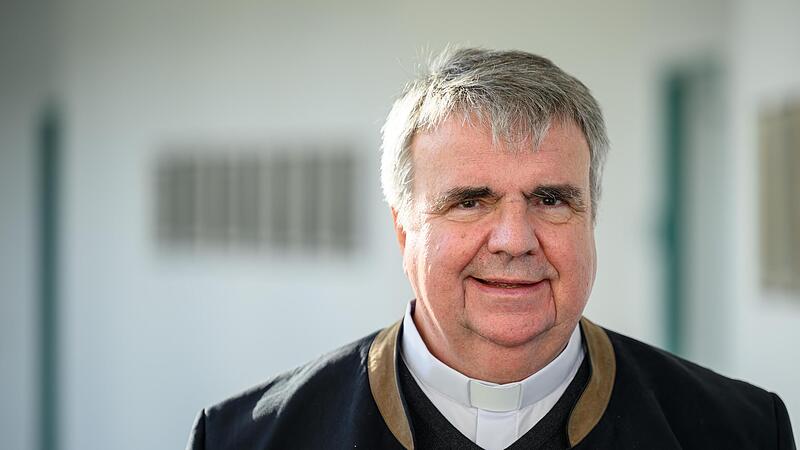 &bdquo;Katholische Kirche und Caritas sind eins&ldquo;: Clemens Bieber, Vorsitzender des Caritasverbandes in der Di&ouml;zese W&uuml;rzburg, spricht &uuml;ber die Folgen der Kirchenaustritte f&uuml;r den Sozialbereich.
