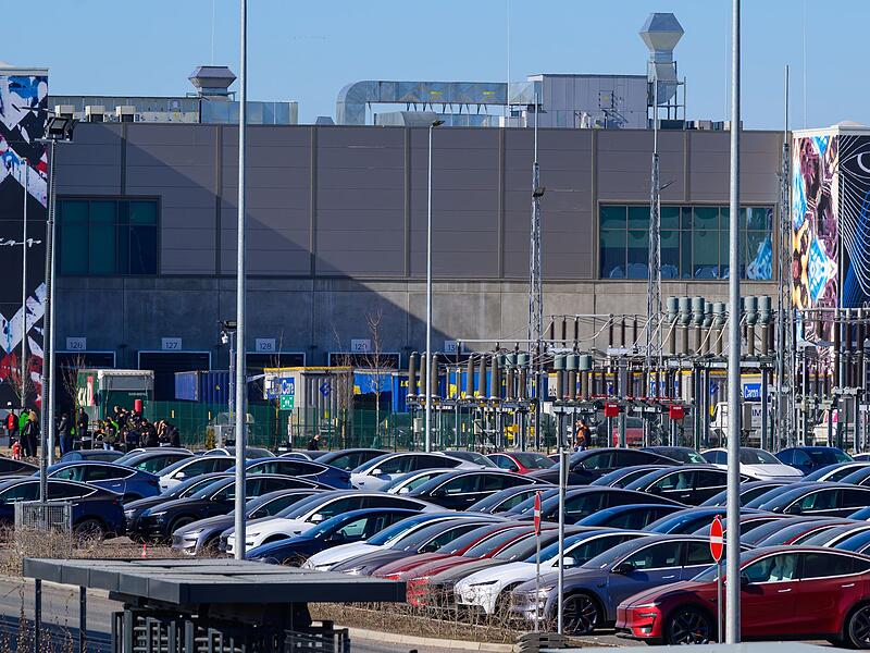 US-Elektroautobauer Tesla in Grünheide US-Elektroautobauer Tesla in Grünheide