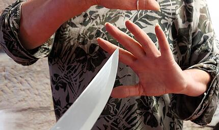 Ein 78-j&auml;hriger soll seine Frau in Pressig mit einem Messer erstochen haben.Blasrohrschie&szlig;en bei der SG Kronach