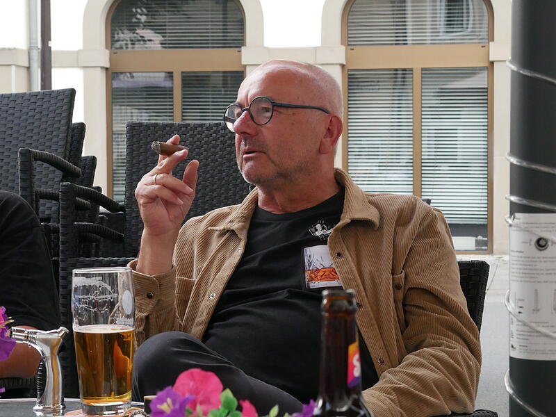 Steffen Richter ist nur zu Besuch in Bad Kissingen. Er lebt in Berlin.Zigarrenstammtisch in Bad Kissingen Steffen Richter ist nur zu Besuch in Bad Kissingen. Er lebt in Berlin.