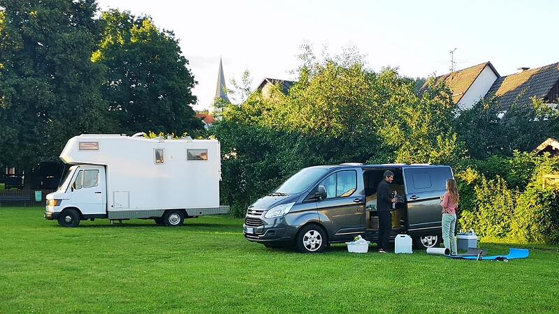 Ein kleines Idyll ist der neue Wohnmobilstellplatz in Geroda. Er hat der Gemeinde im vergangenen Jahr 4500 Euro an Gewinn eingebracht.